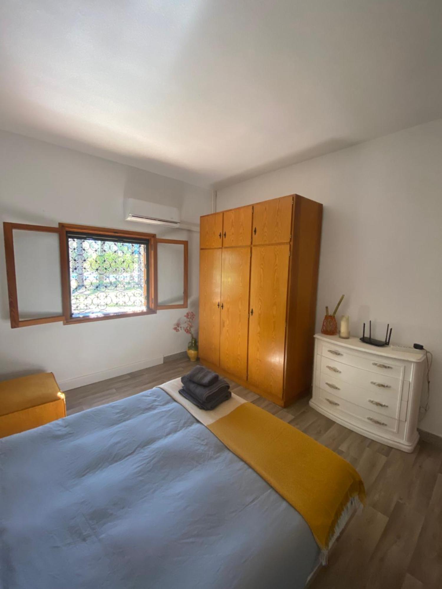 Bed and Breakfast Pink Lemon House Эльче Экстерьер фото