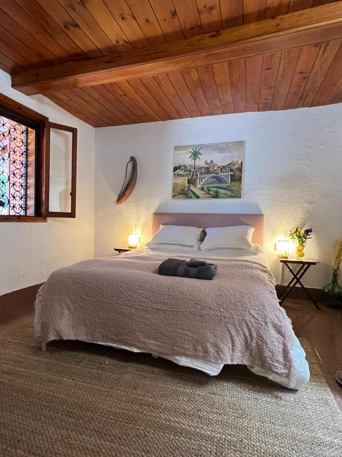 Bed and Breakfast Pink Lemon House Эльче Экстерьер фото