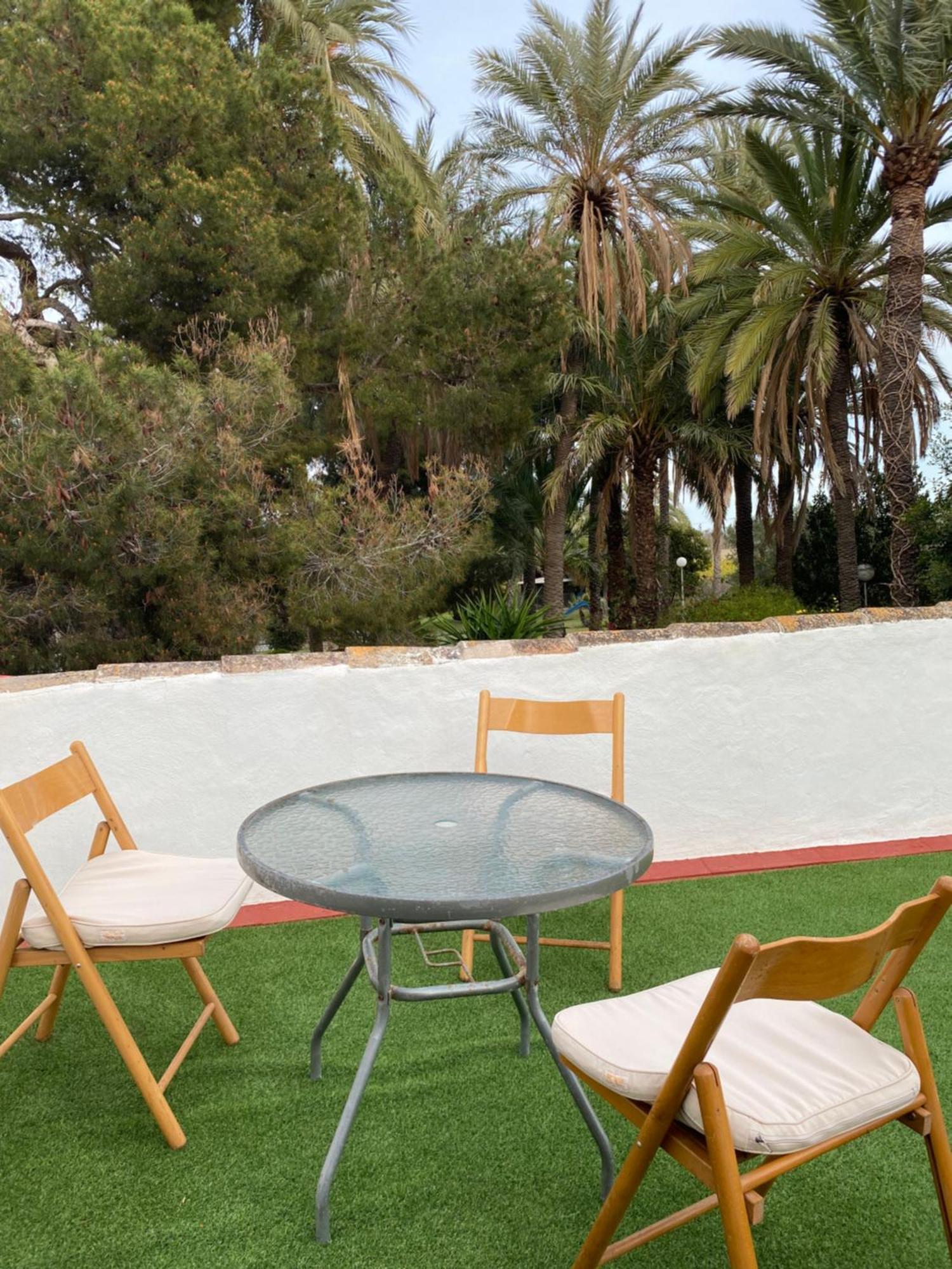 Bed and Breakfast Pink Lemon House Эльче Экстерьер фото